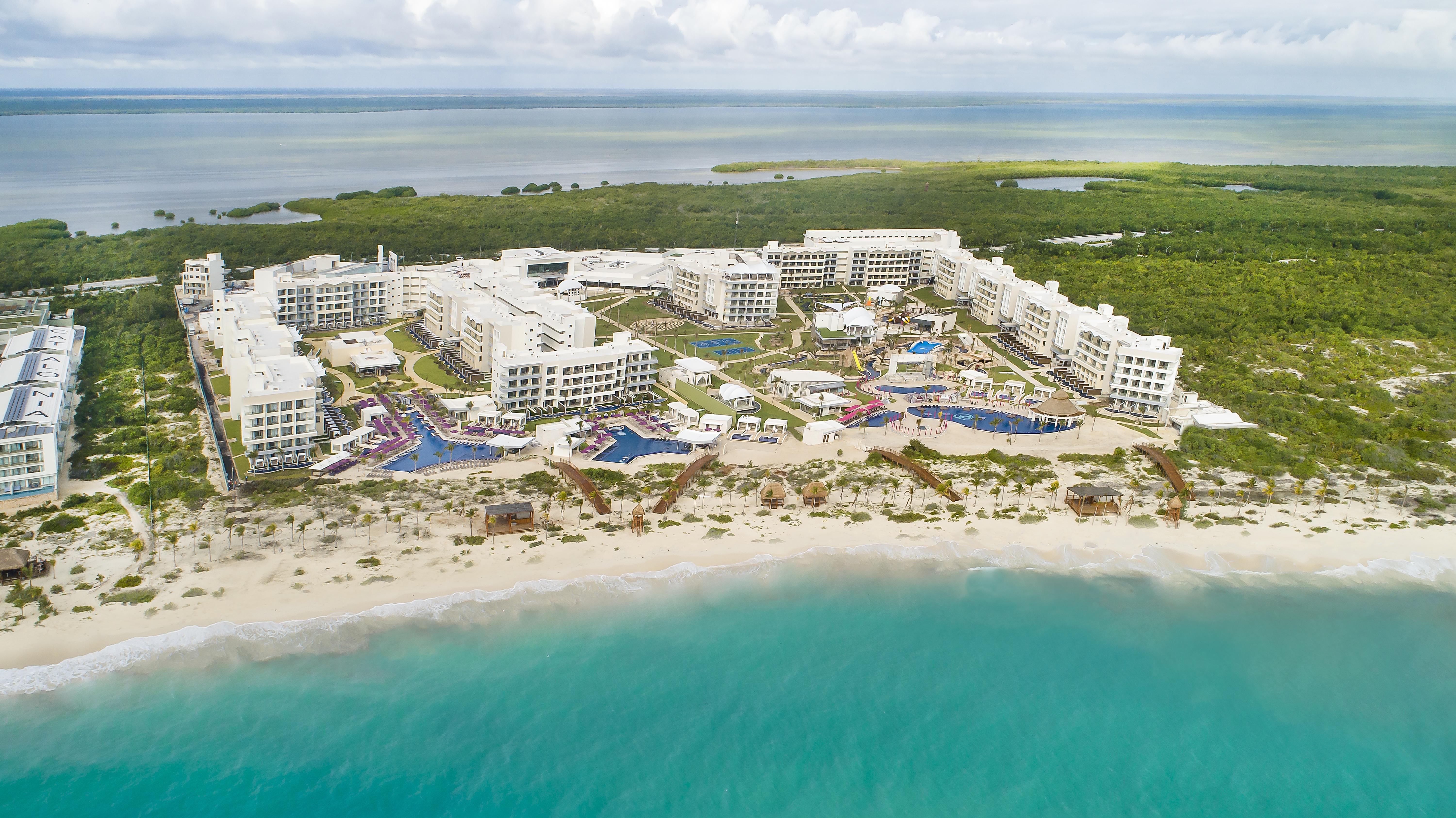 Planet Hollywood Cancun, An Autograph Collection All-Inclusive Resort (Adults Only) Exterior photo